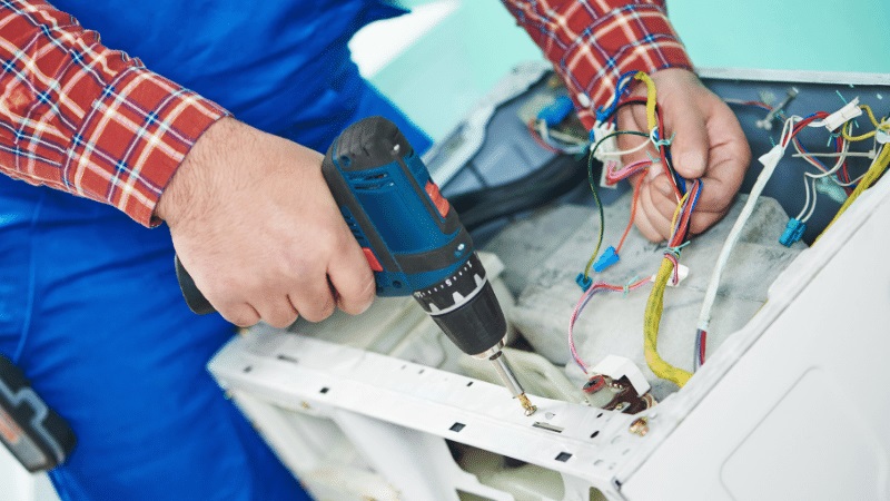 Kırkağaç Carrier Carrier çamaşır makinesi kart tamiri – Su almama arızası orijinal parça ile giderildi. - Teknik servis örneği
